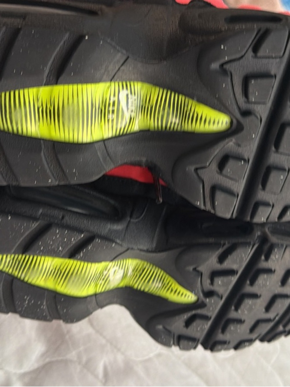Nike Kids Air Max 95 Black with Neon Green Blue and Pink Accents - Picture 7 of 7